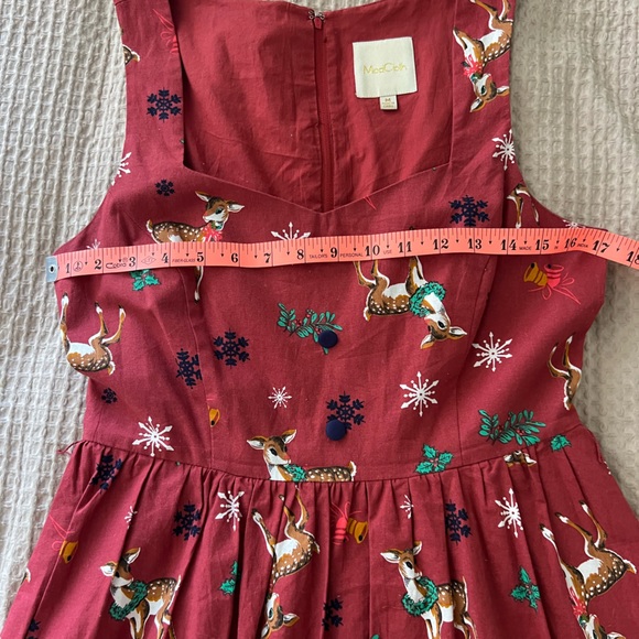MODCLOTH | Cheerful Caroling Red Holiday Christmas Sweetheart Neckline Dress - Picture 6 of 14